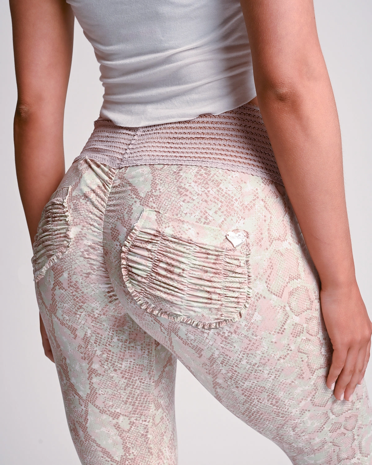 *Blush & Bashful* (Dream Light Leggings)