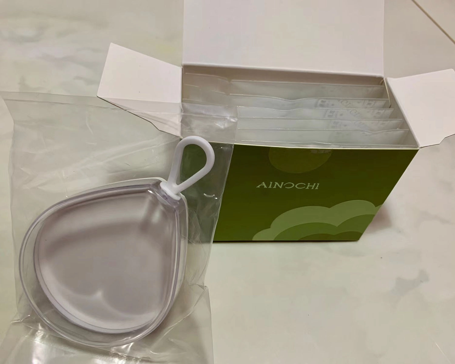 AINOCHI Pure Cotton Powder Puff,for Powder Foundation, with Strap, Blending for Loose