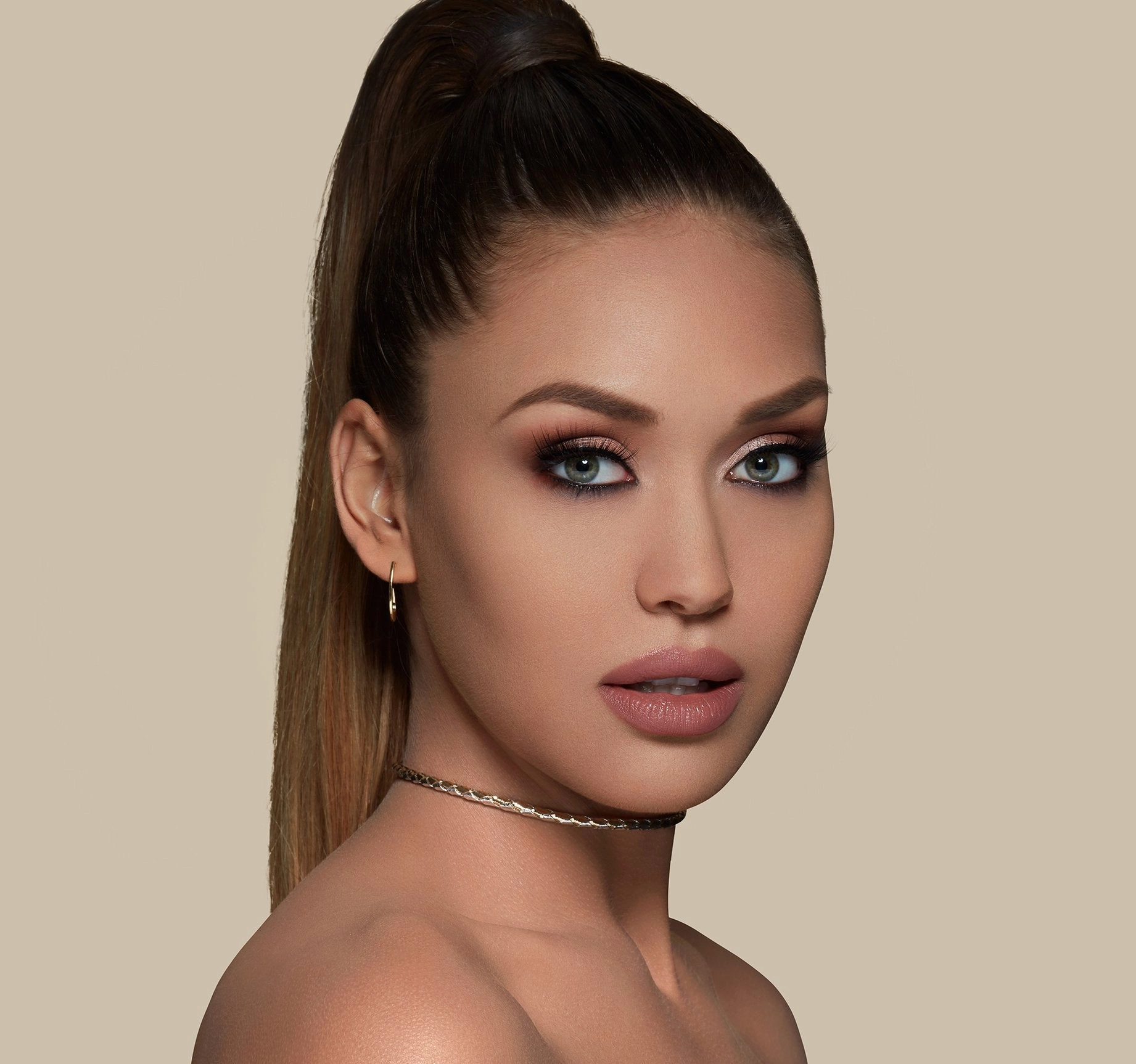 FLUIDITY Sleek - FOUNDATION F2.60 FULL-COVERAGE Unbeatable range