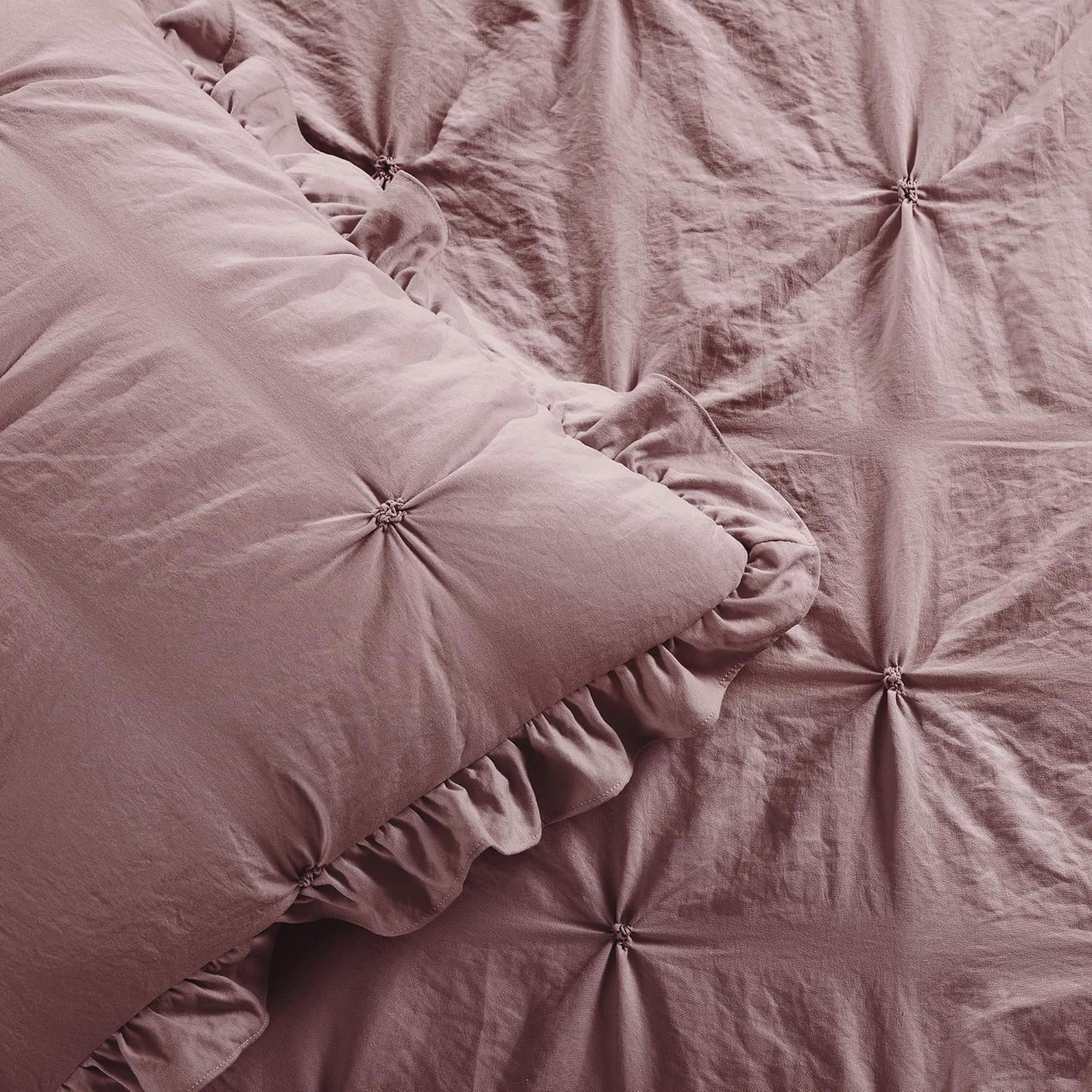 Lush Decor Ravello Pintuck Ruffle Skirt Bedspread Set - Luxe 3 Piece Ruffled Bedding Set - Traditional Glam & Farmhouse Inspired Bedroom Decor - King, Woodrose