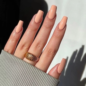 Peachy Peach Nails