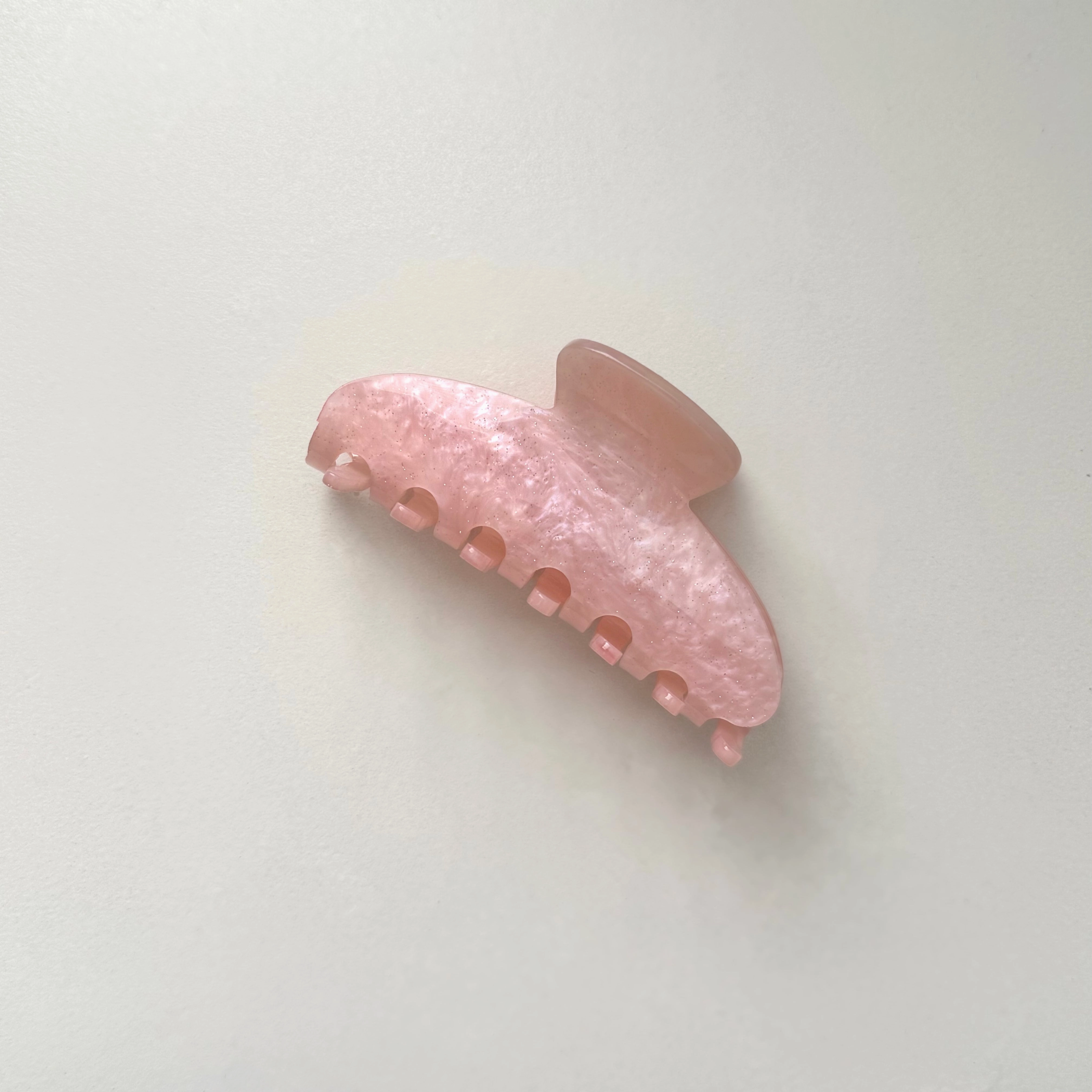 Pearly Pink Hair Claw