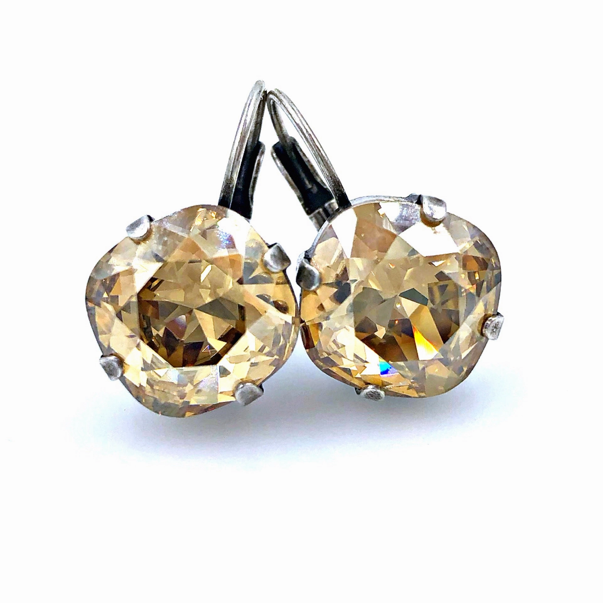 Queen Earrings - Shimmery Champagne