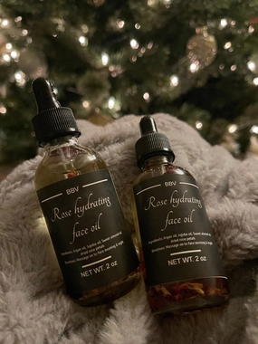 Rose hydrating face oil