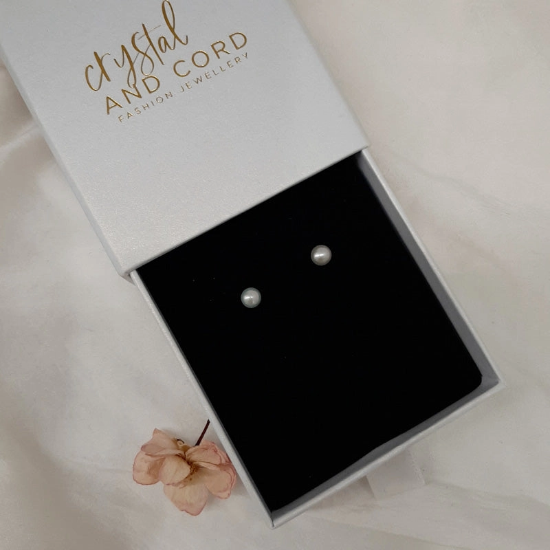 Stella - natural freshwater pearl stud earrings