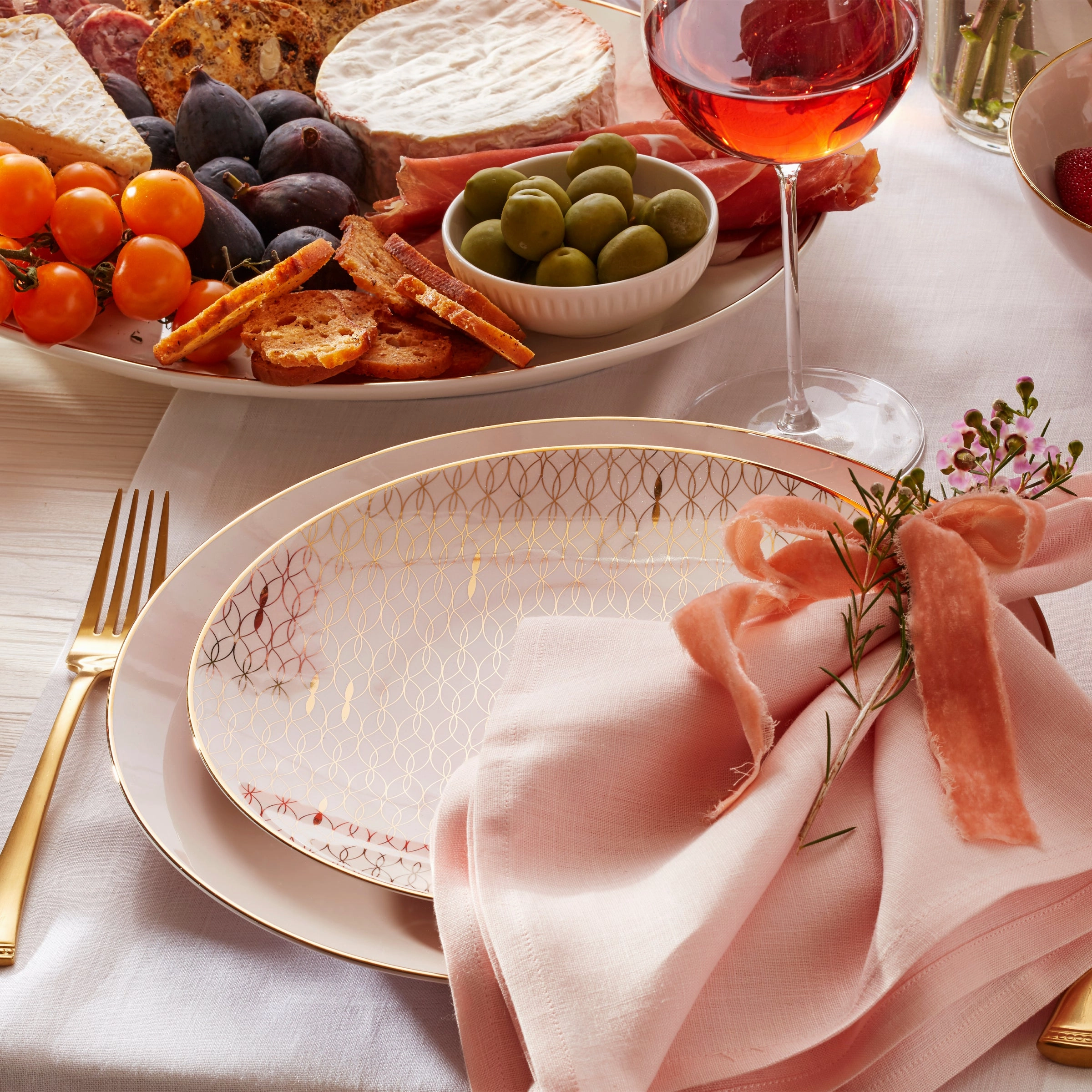 Trianna Blush 4-Piece Place Setting