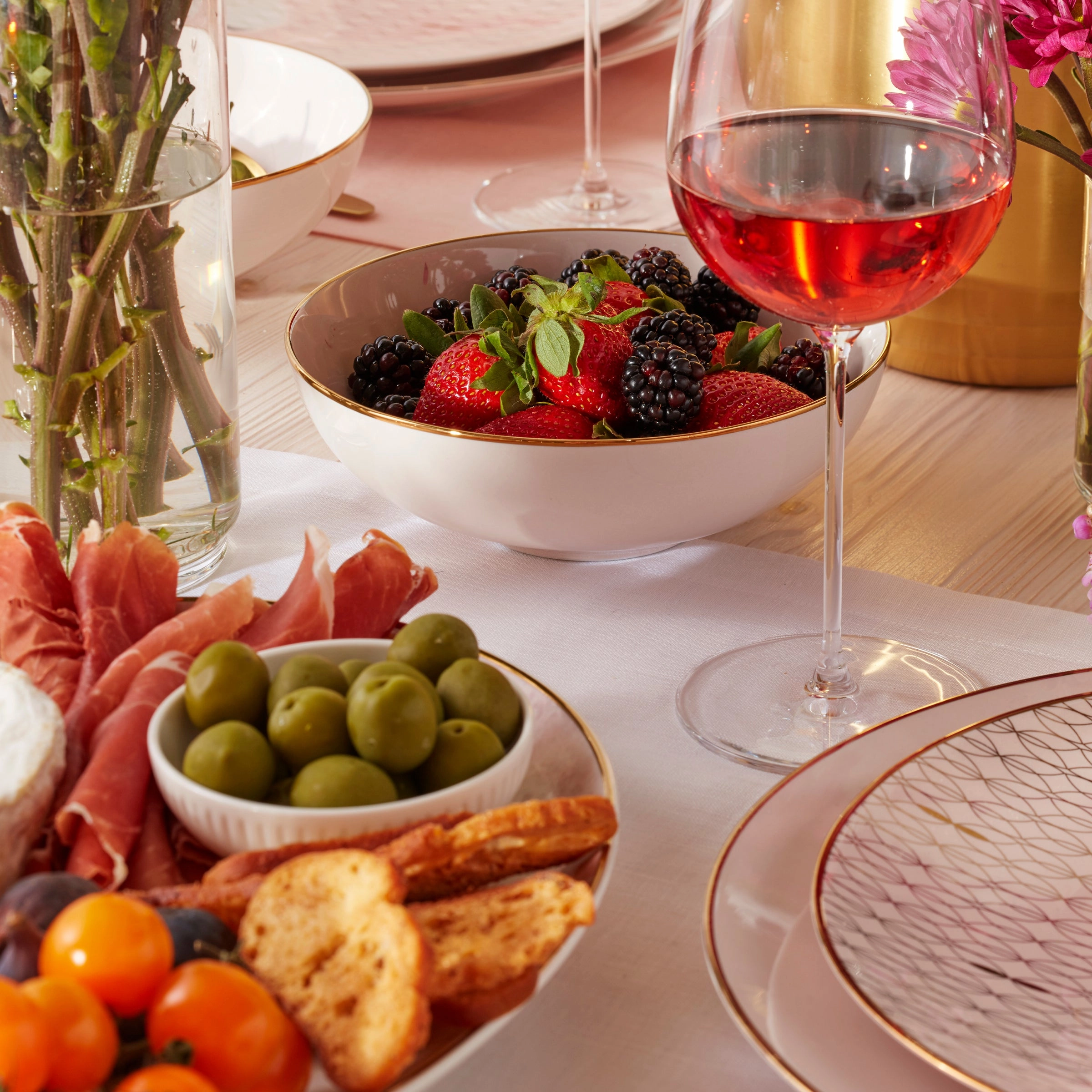 Trianna Blush 4-Piece Place Setting