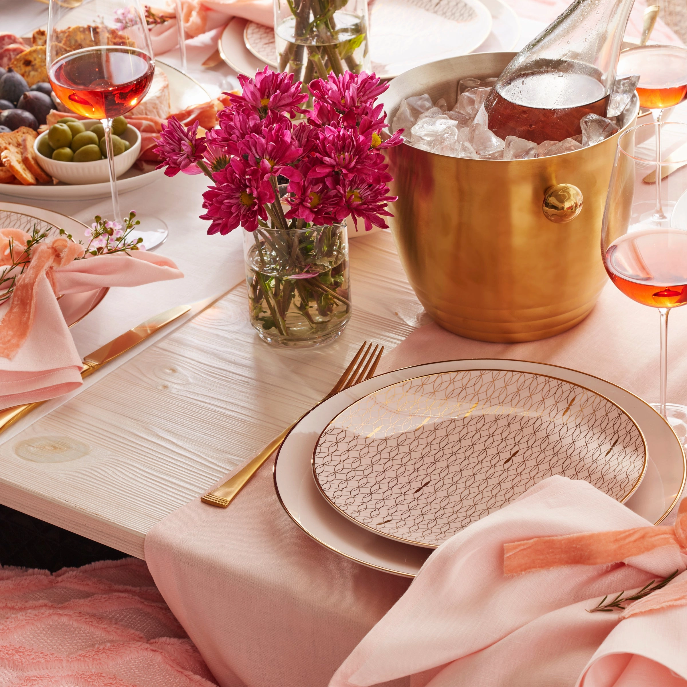 Trianna Blush 4-Piece Place Setting