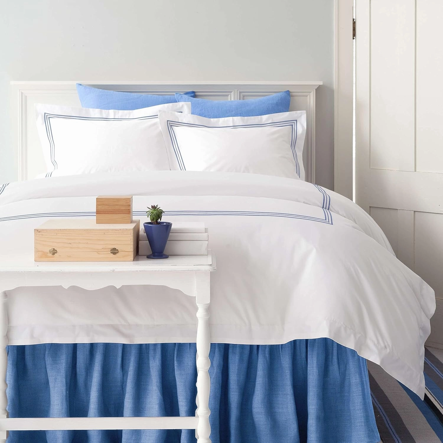 Trio French Blue Duvet Cover, Full/Queen Size, Blue Stripe Pattern